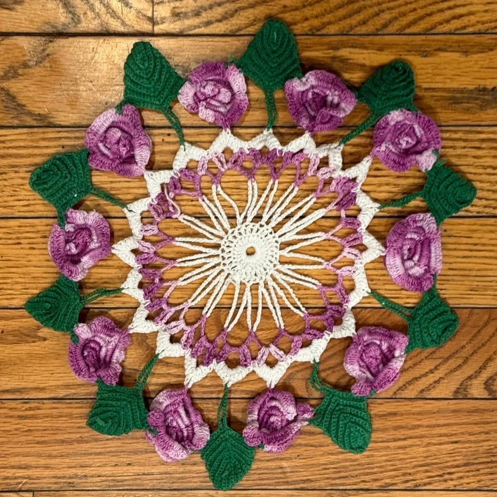 1.a.0.0.0.8.f Vtg Handmade Crochet Doily 3D Purple Roses Green Floral 12.5